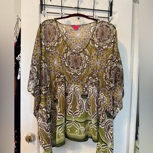 Sunny Leigh Green and Brown Geometric Tunic